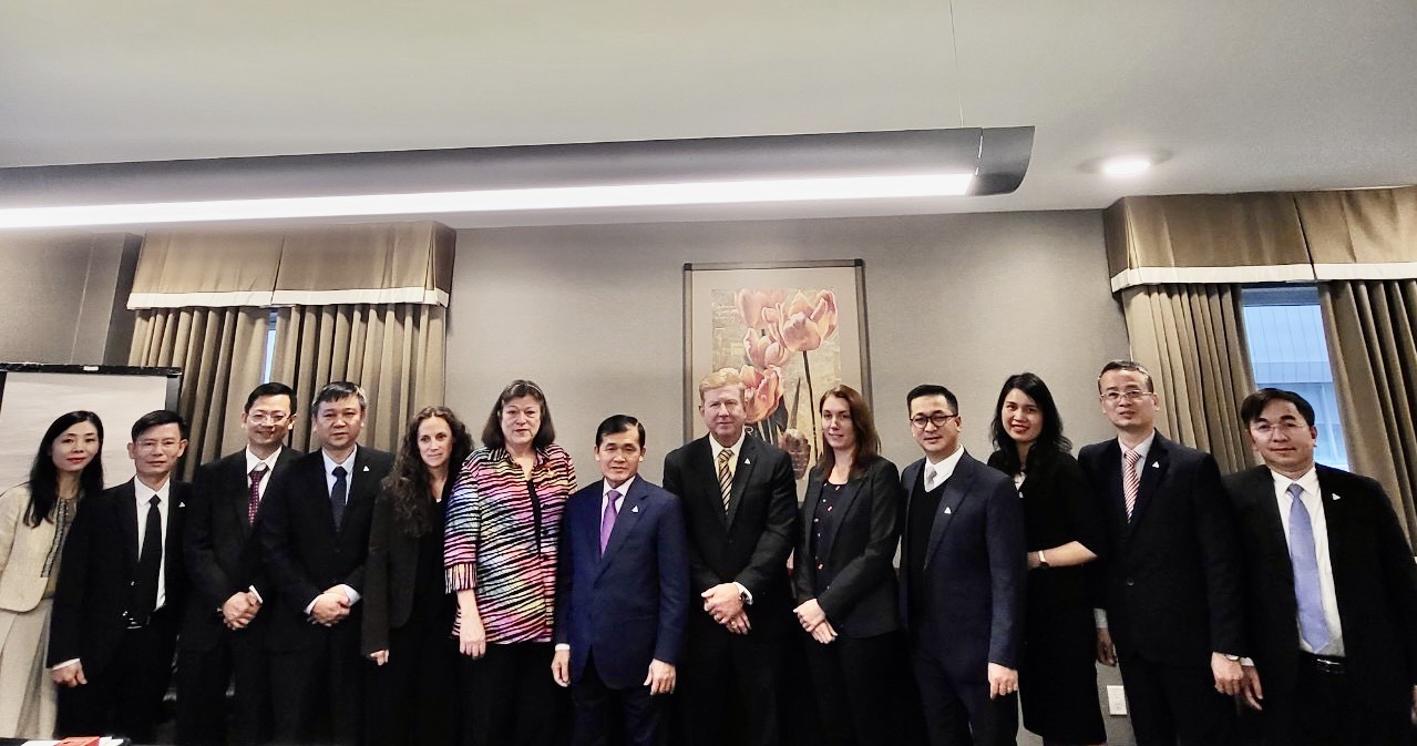 Đoàn lãnh đạo cấp cao Kiểm toán nhà nước Việt Nam thăm và làm việc tại Canada